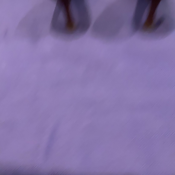 Bandolino Light Brown Sandal with Front Tied Bow, Size 8. 1/2 - Picture 2 of 4